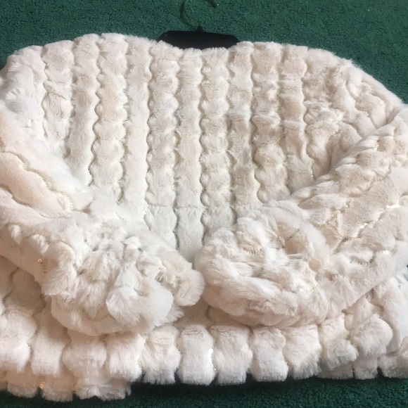 Day Trip Ivory Faux Fur Jckwtt - Picture 4 of 7